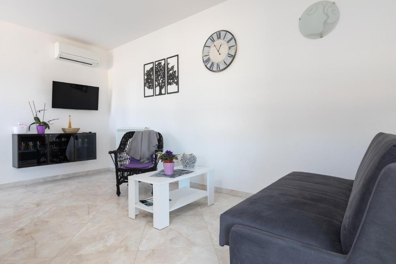 Apartments With A Parking Space Punat, Krk - 20553 ภายนอก รูปภาพ
