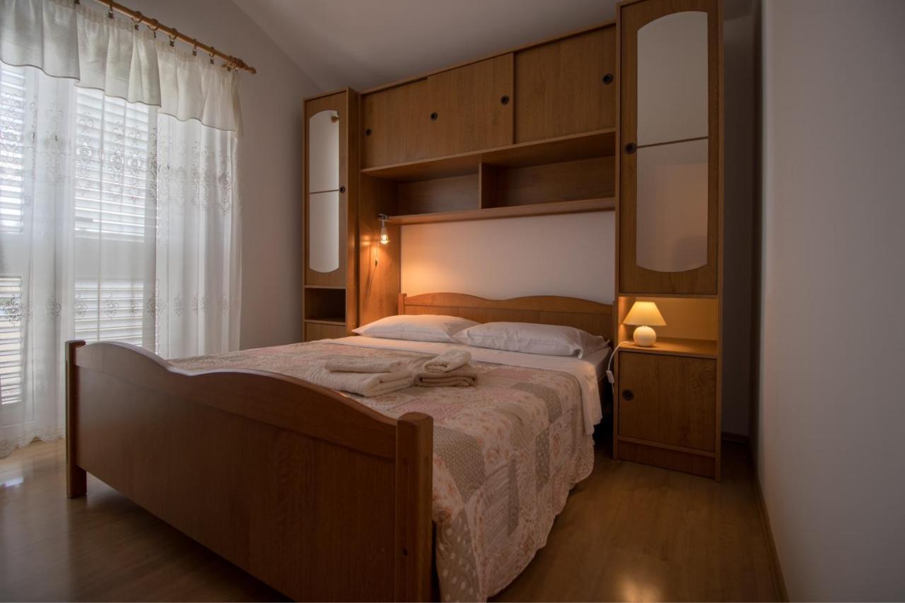 Apartments With A Parking Space Punat, Krk - 20553 ภายนอก รูปภาพ