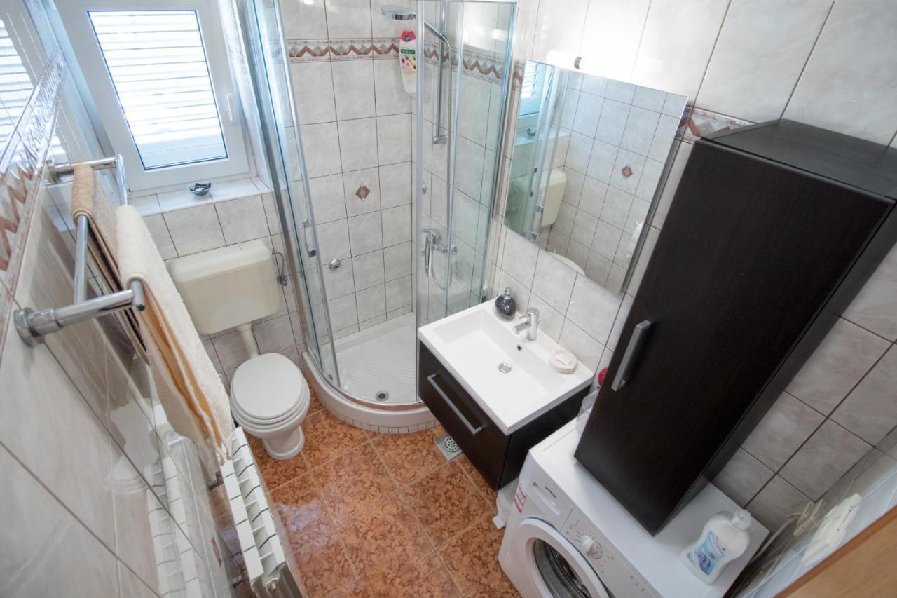 Apartments With A Parking Space Punat, Krk - 20553 ภายนอก รูปภาพ